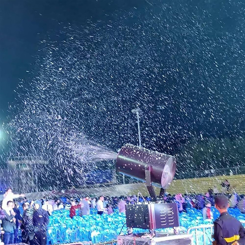 3000W Large Shaking Head Artificial Snow Machine 3_
